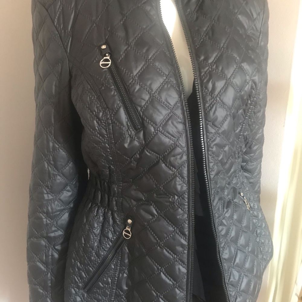 Lightweight jacket - Picture 6 of 8